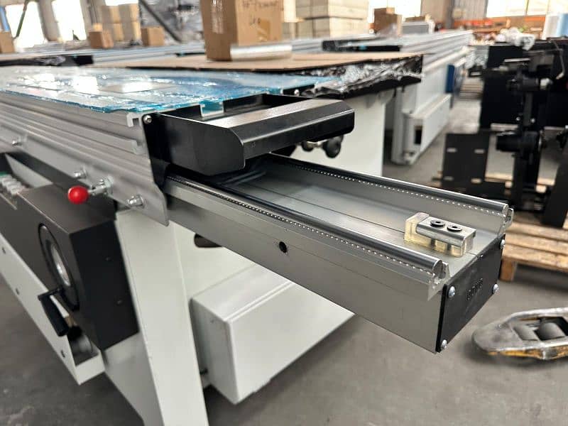 sliding table saw cutter 2