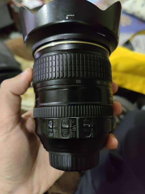 Nikon 24-120 F4 lens 4