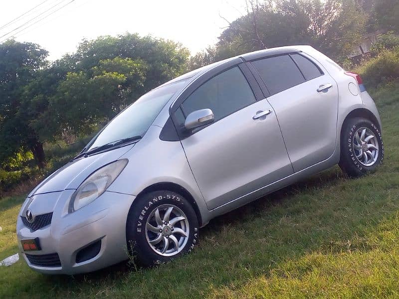 Toyota Vitz 2012 1