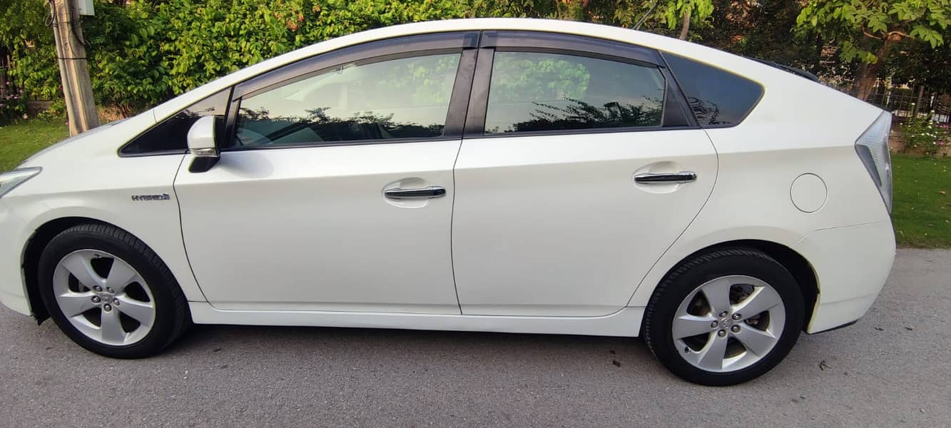 Toyota Prius 2010 1