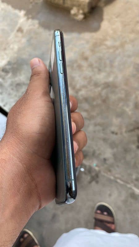 iphone 11 pro max non pta 1