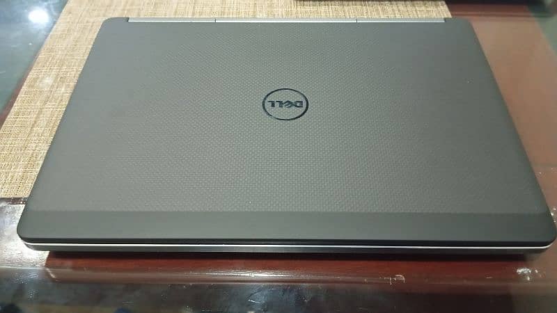 workstation Dell precision 7520 laptop i7 7820hq 4gb graphic card 0