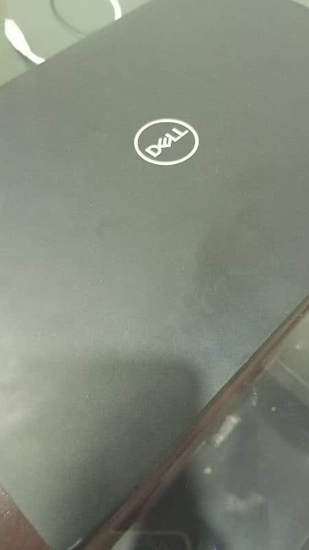 workstation Dell precision 7520 laptop i7 7820hq 4gb graphic card 3