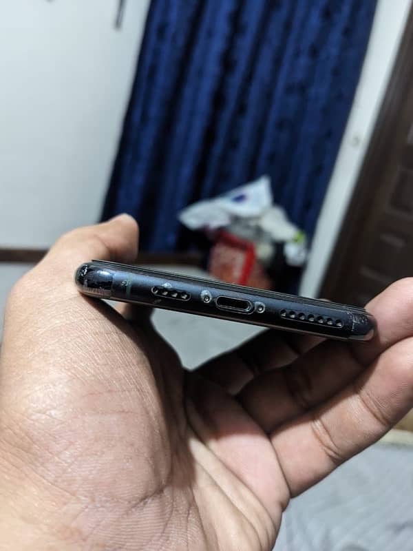 iphone 11 pro max PTA approved 5