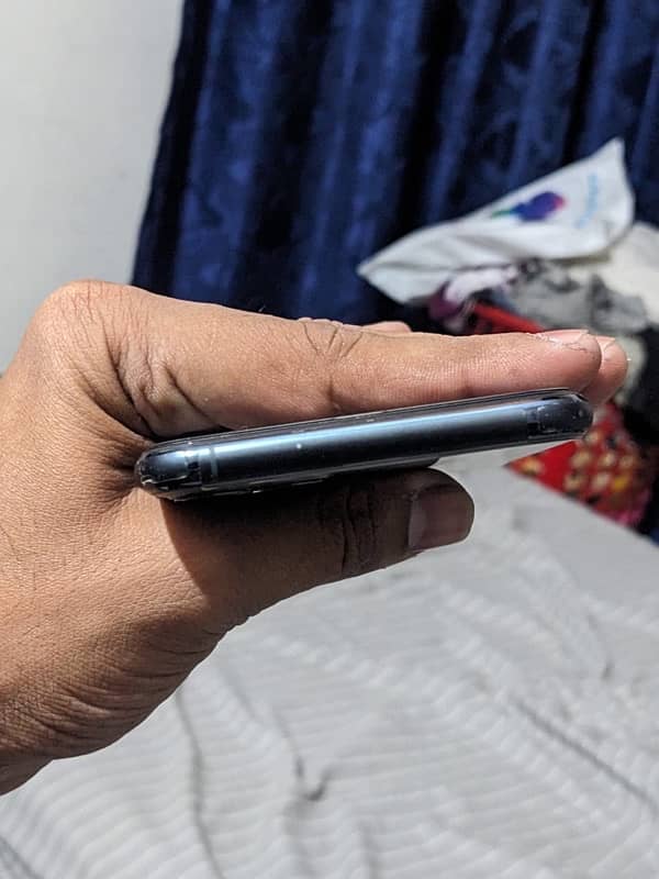 iphone 11 pro max PTA approved 7