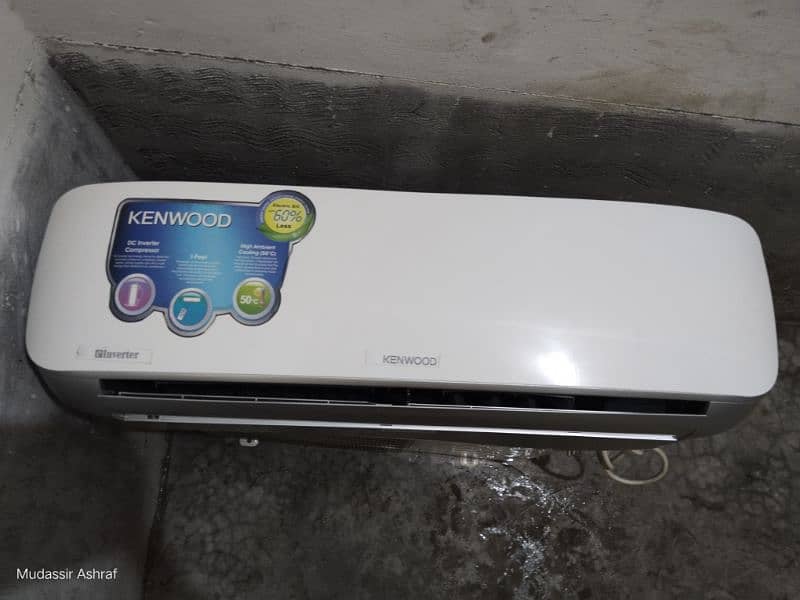 1.5 ton Ac dc inverter Jeniun Condition mukaml saman k sath 2