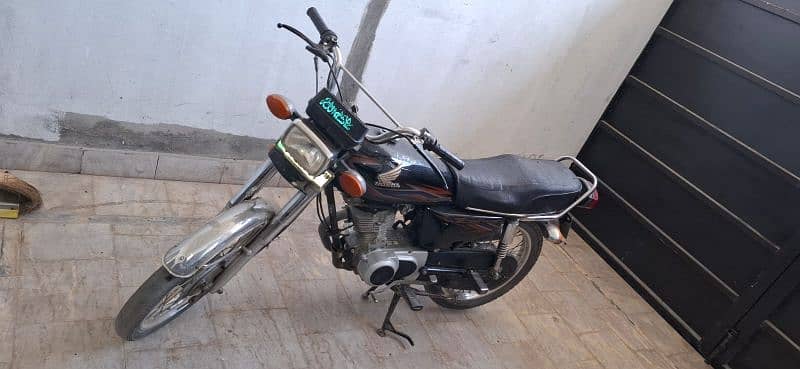 Honda 125 motorbike all original motorcycle no open no change anything 0