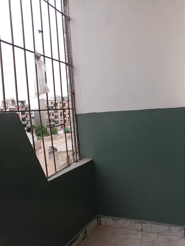 Double Side 3rd Floor Flat For Sale In Korangi Karachi 13