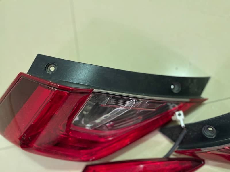 Honda Civic 2017 Tail Light 5