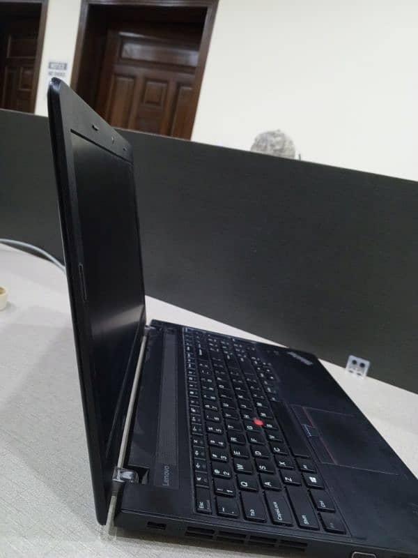 Lenovo Thinkpad E570 7th Generation 3