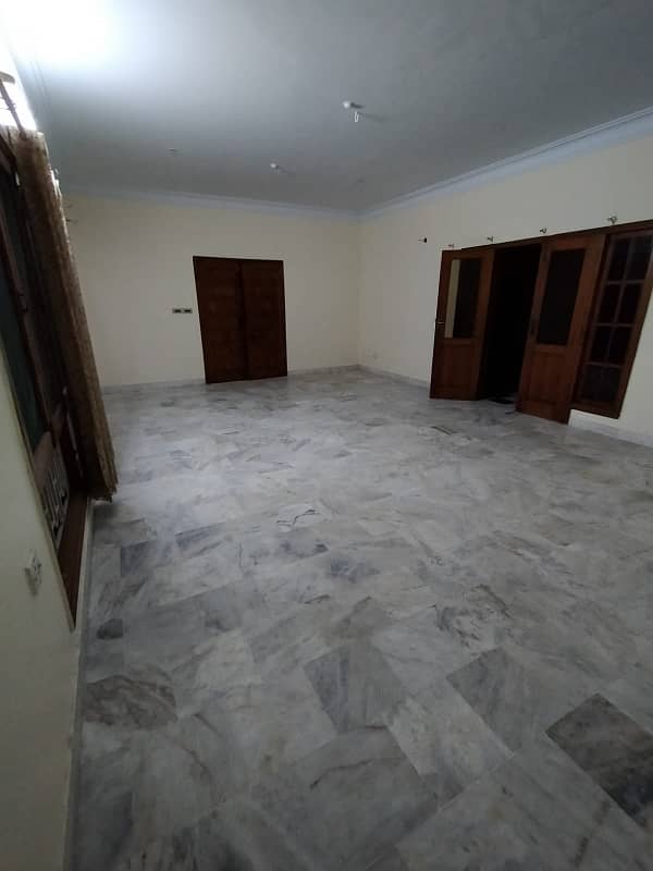 DEFENCE 1000 YARDS BUNGALOW FOR SALE 21