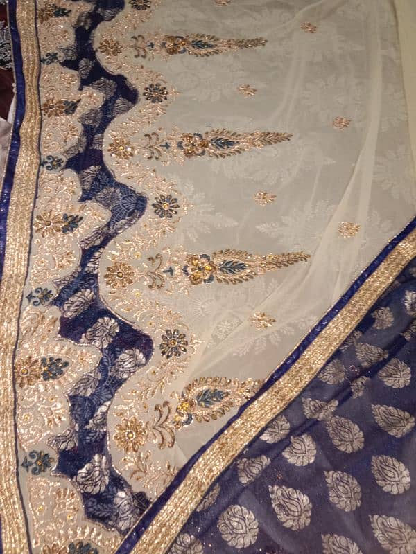 royal blue & off white saree 1