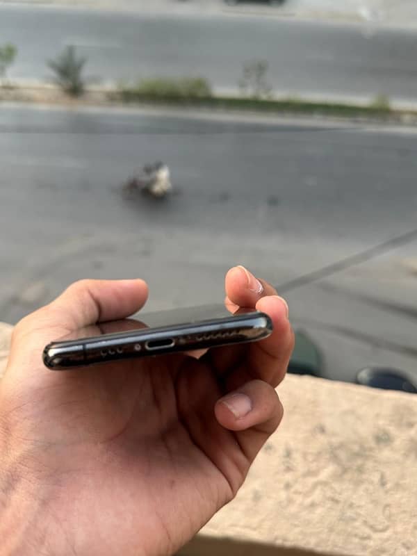 iphone xs 5