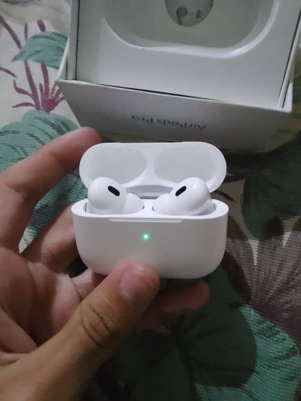 AIRPODS PRO 2 4