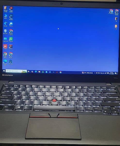 Lenovo T450s laptop with 10 by 10 condition 0