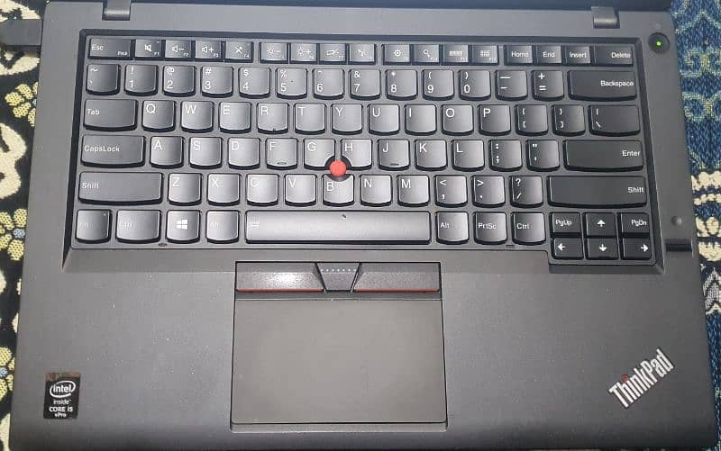 Lenovo T450s laptop with 10 by 10 condition 1