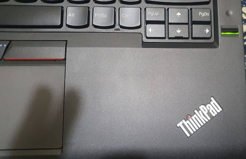 Lenovo T450s laptop with 10 by 10 condition 3