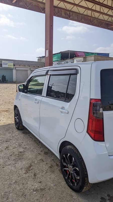 Suzuki Wagon R 2014 3