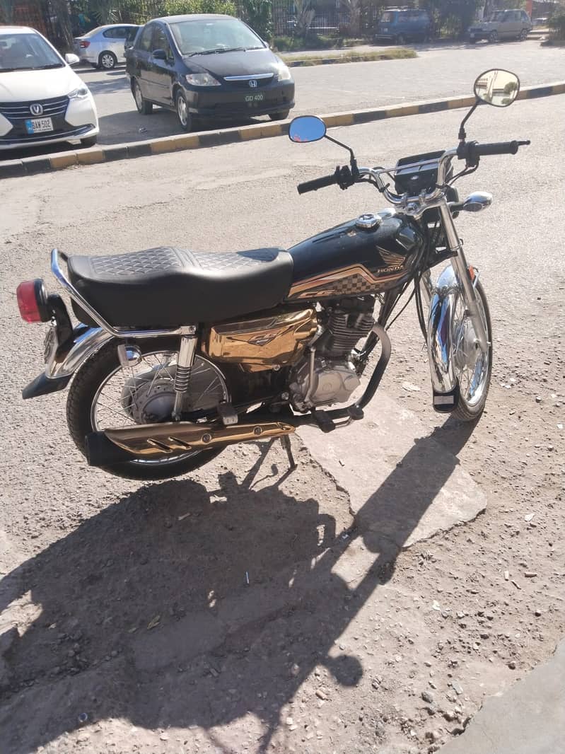 Honda CG 125 | Model 2024 4