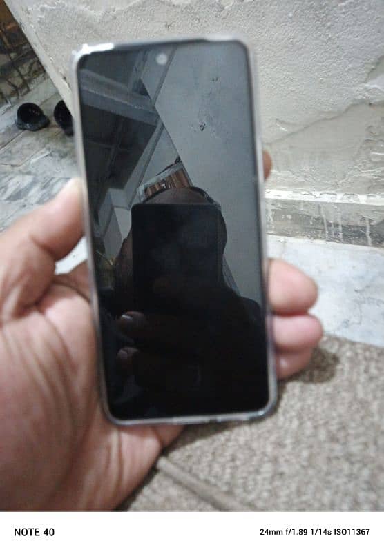 I am selling y100 new phone 0