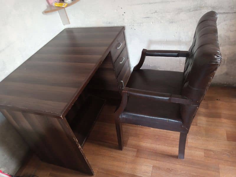 office table for sale 3