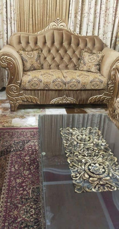 Beautiful Victorian Sofa Set with Center Table Premium Quality 2