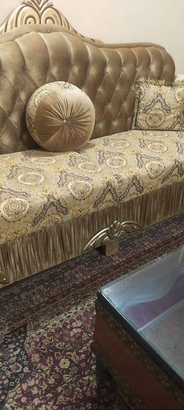 Beautiful Victorian Sofa Set with Center Table Premium Quality 9