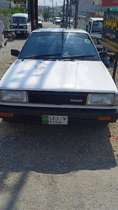 Nissan Sunny 1989 5