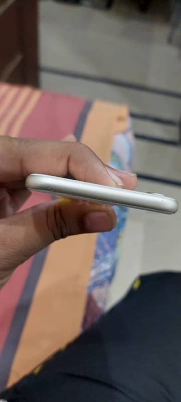 iphone 7 128gb pta approved 1