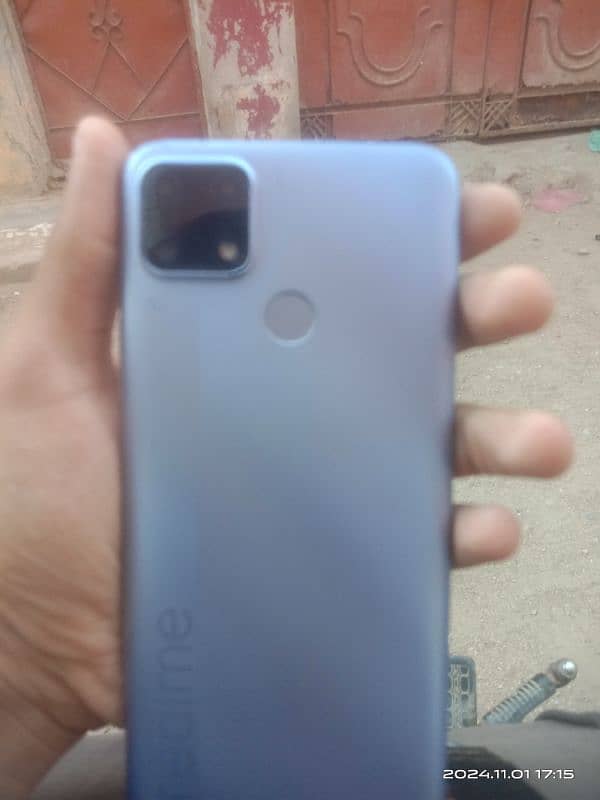 realme c25s 4