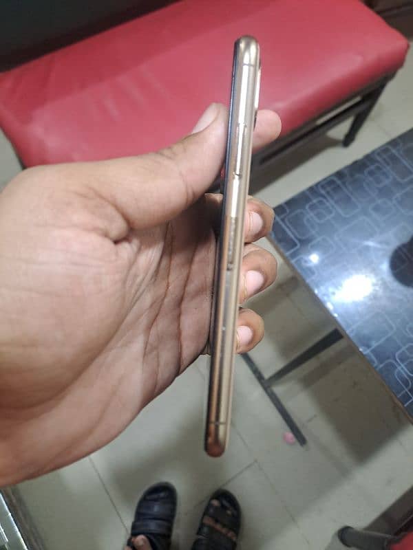 iPhone xs dual pta approved 64gb 03073516643 1