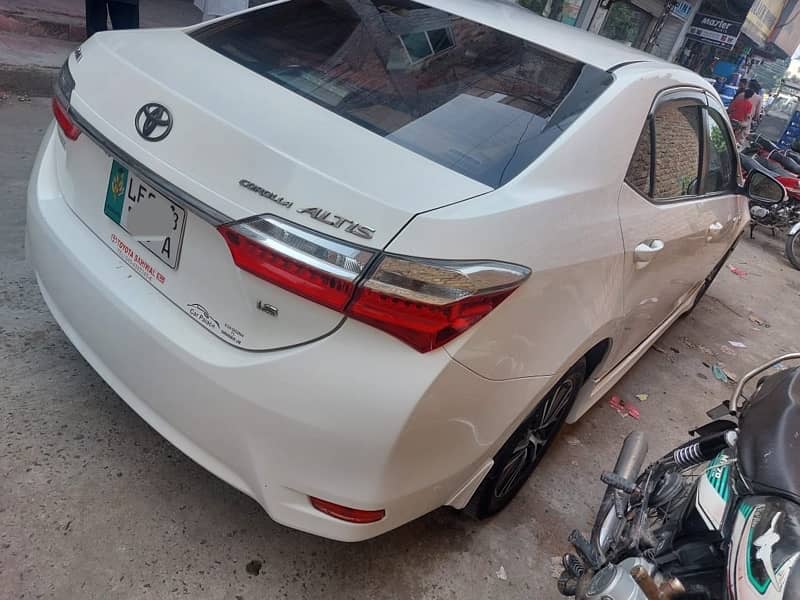 Toyota Corolla Altis 1.6 2018 2