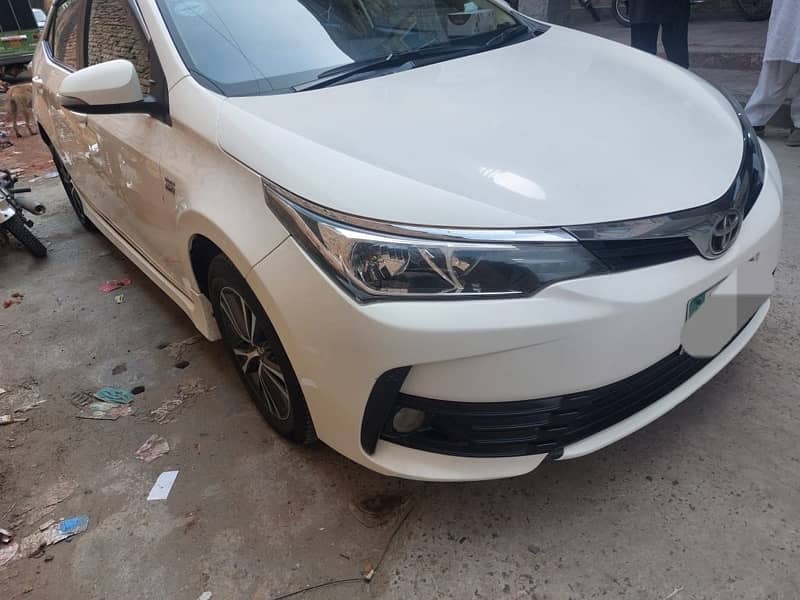 Toyota Corolla Altis 1.6 2018 4