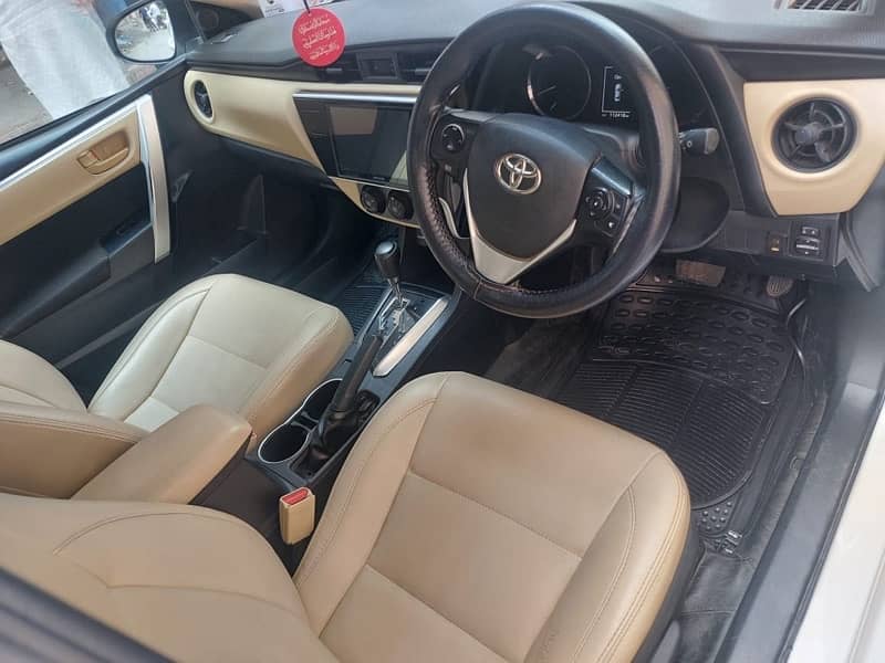 Toyota Corolla Altis 1.6 2018 6