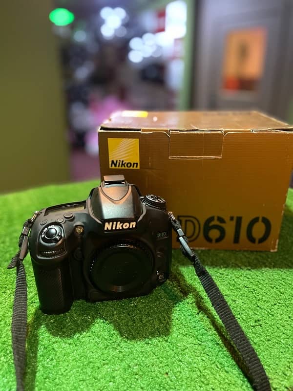 nikon  D610 4