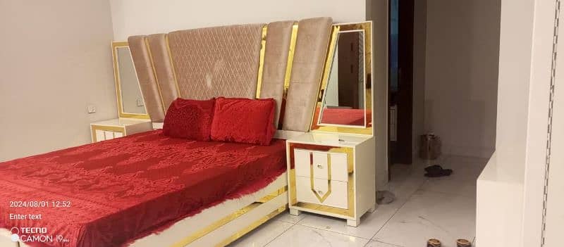 Bed set side tables and dressing table 2