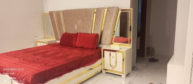 Bed set side tables and dressing table 4