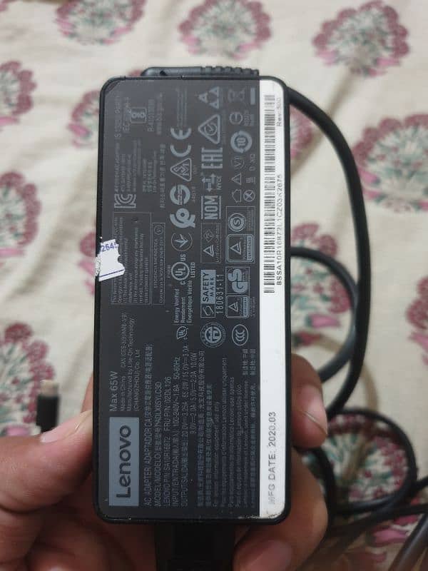 Laptop C type charger 0