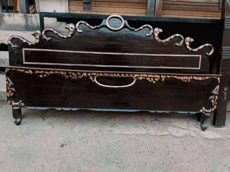 100 percent Taali wooden Double bed 03204428978 0