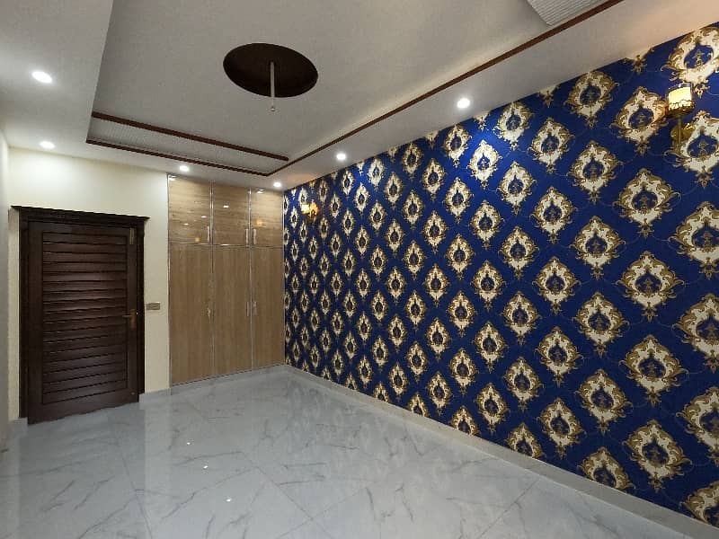 Ideal Prime Location 10 Marla House Available In Johar Town Phase 1 - Block F2, Lahore 28