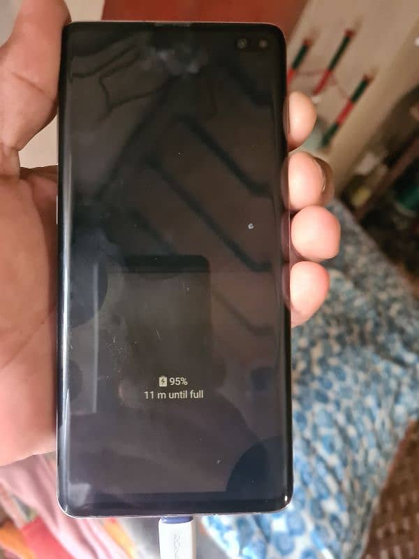 samsung galaxy s10 plus 6