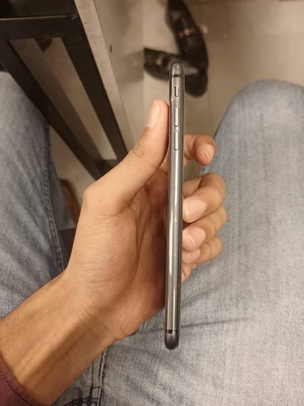 Iphone 8plus PTA 5