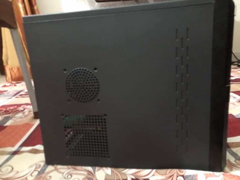 NVIDIA QUADRO 4000 AMD A4-5300apu with radeon hd graphics 3.40 GHz 1