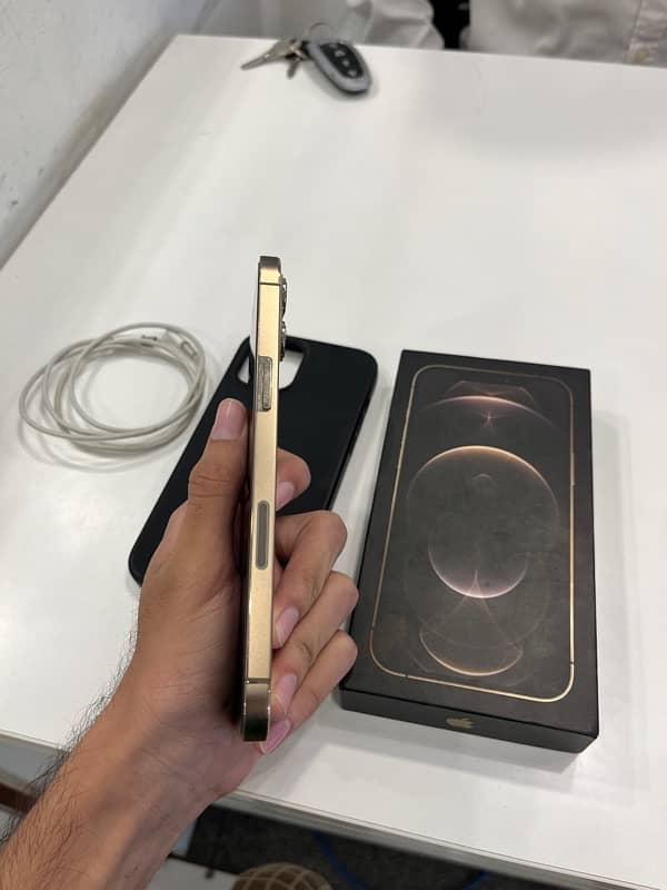 iphone 12 pro max 128gb pta approved 2