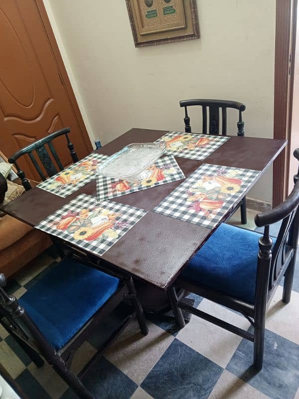 4 seater dining table wooden 1