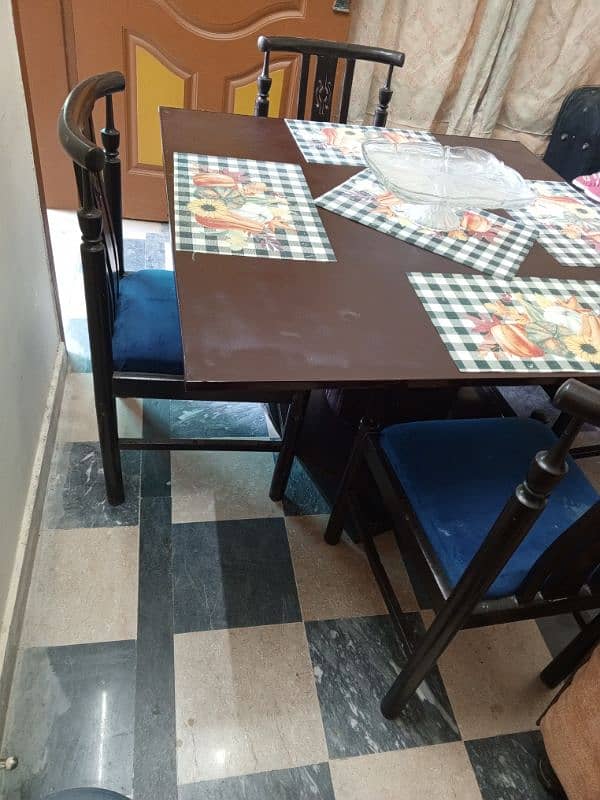 4 seater dining table wooden 4