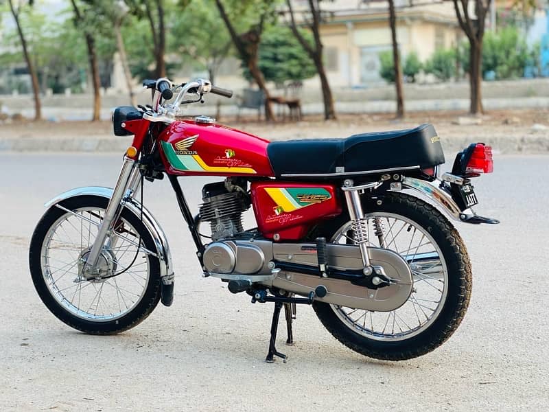 Honda cg125 8