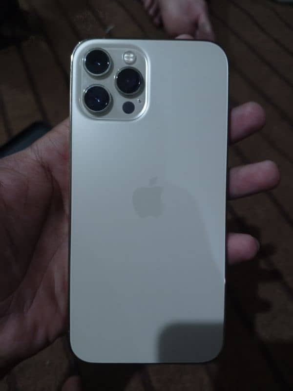 Iphone 12 pro max 4