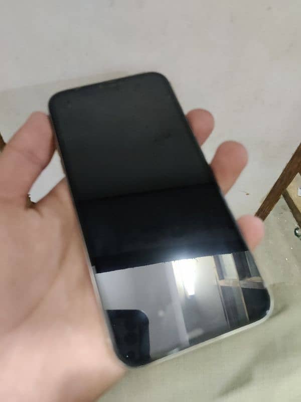 iphone x  256gb clr white factory unlock non PTA 3