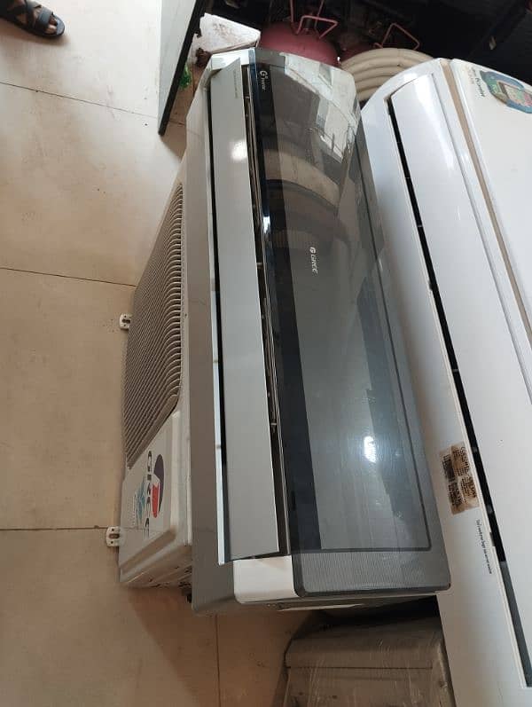 Gree ac dc inverter 1 ton 2